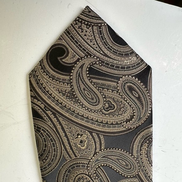 Vintage Colours Alexander Julian Black + Tan Paisley Tie Polyester 3.5" Wide - Picture 2 of 7